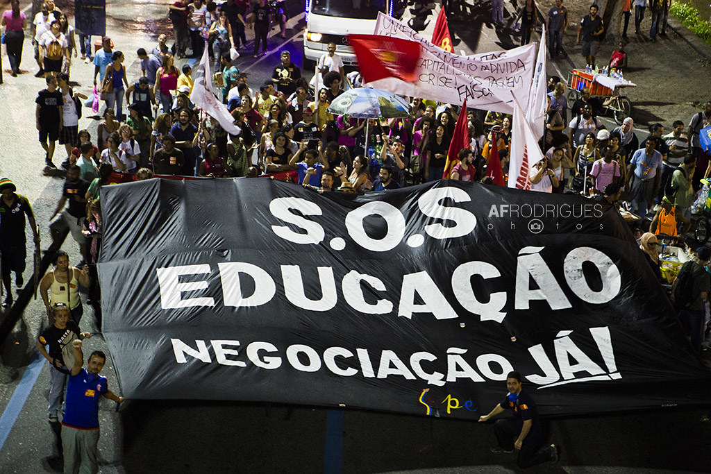 Greve da educação: Sem TAEs, não há acordo!